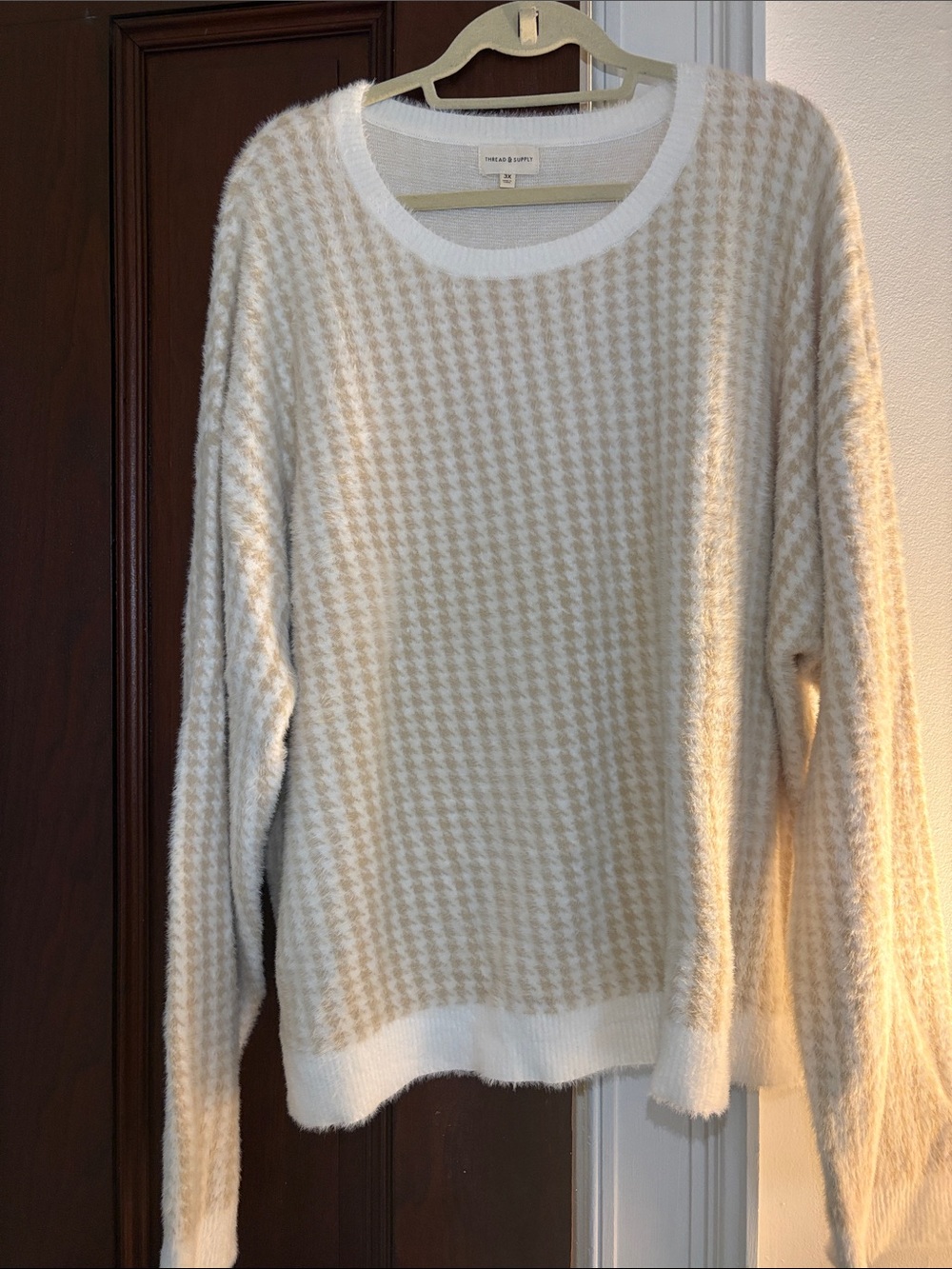 Thread & Supply Cream and Tan Houndstooth Crewneck Sweater